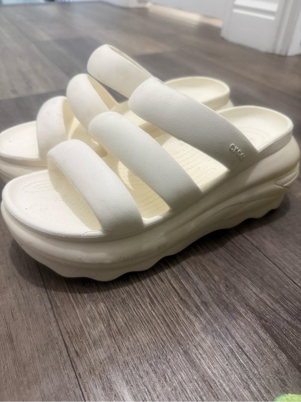CROCS Mega Crush Triple-Strap Platform Slides in Cream